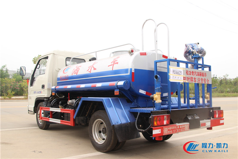 ��������С�� 3����ˮ܇