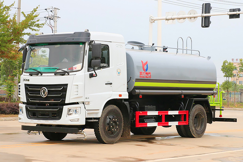 �����|�L(f��ng)�A��12����ˮ܇